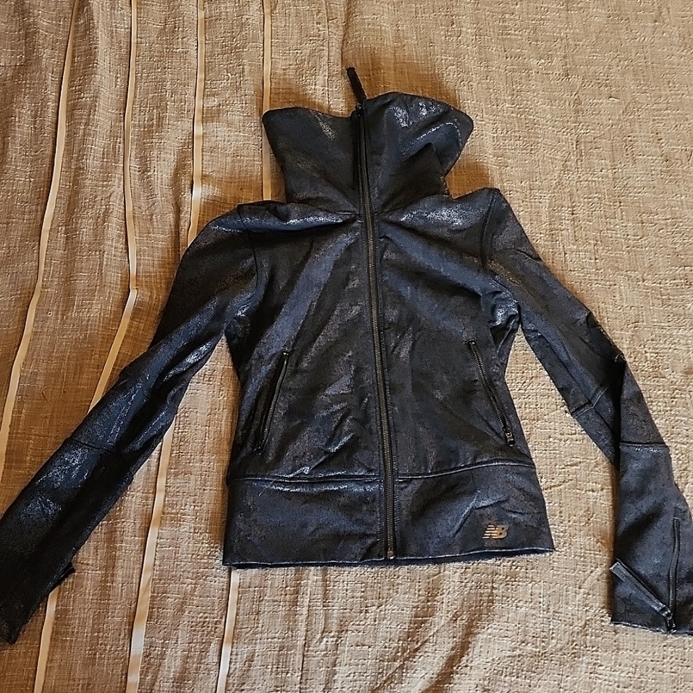 New Balance Shimmering Black Utility Jacket